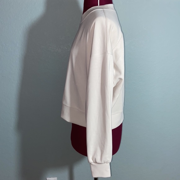 Lululemon Softstreme Perfectly Oversized Cropped Crew - Picture 7 of 10